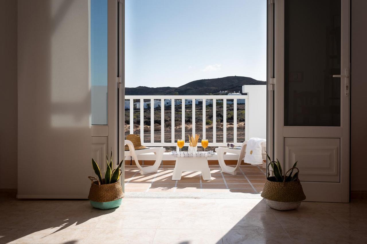 Apartamentos Delmar Natur Charco del Palo Bagian luar foto